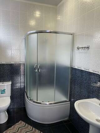 Апартаменты Stone House Хоста Двухместный номер Делюкс с 1 кроватью или 2 отдельными кроватями и балконом-4